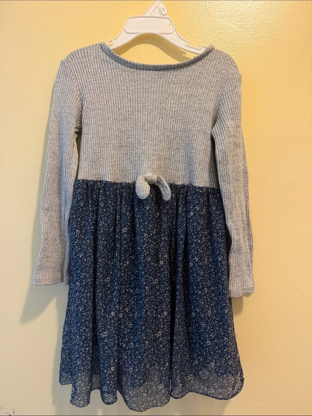 OshKosh B'gosh Gray Knit Top with Navy Floral Skirt Dress